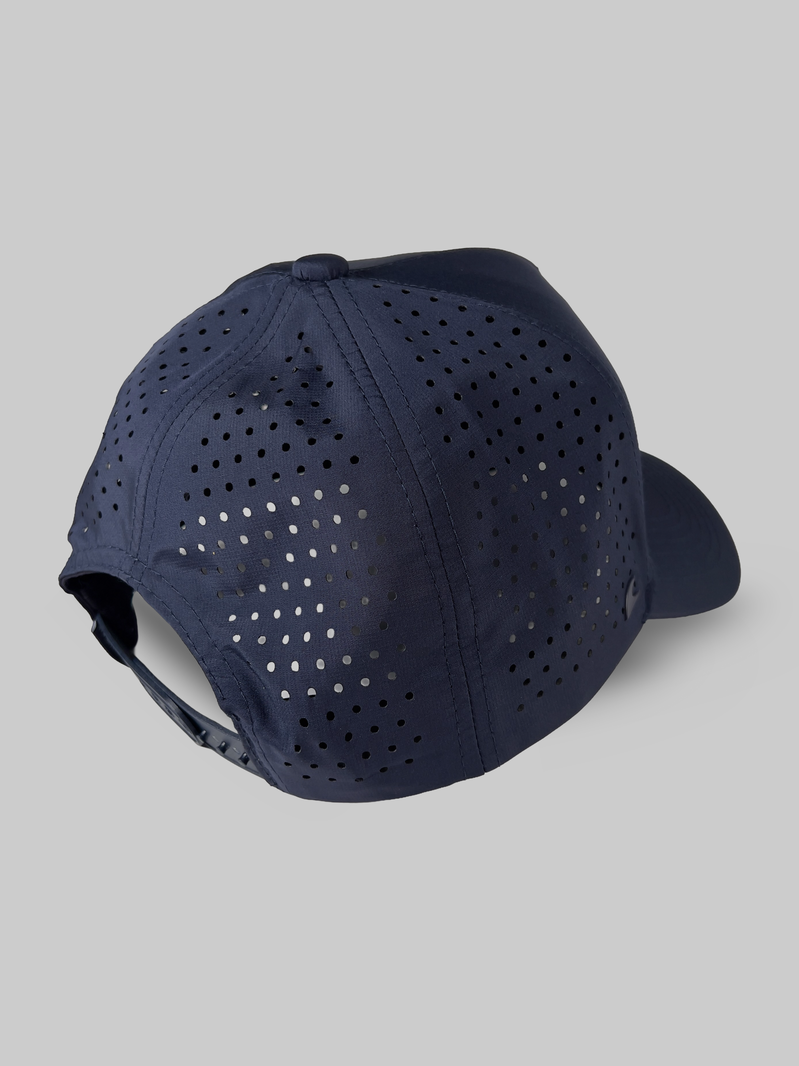 The WakeDrift Snapback - Navy