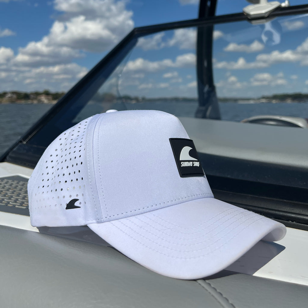 The WakeDrift Snapback - White